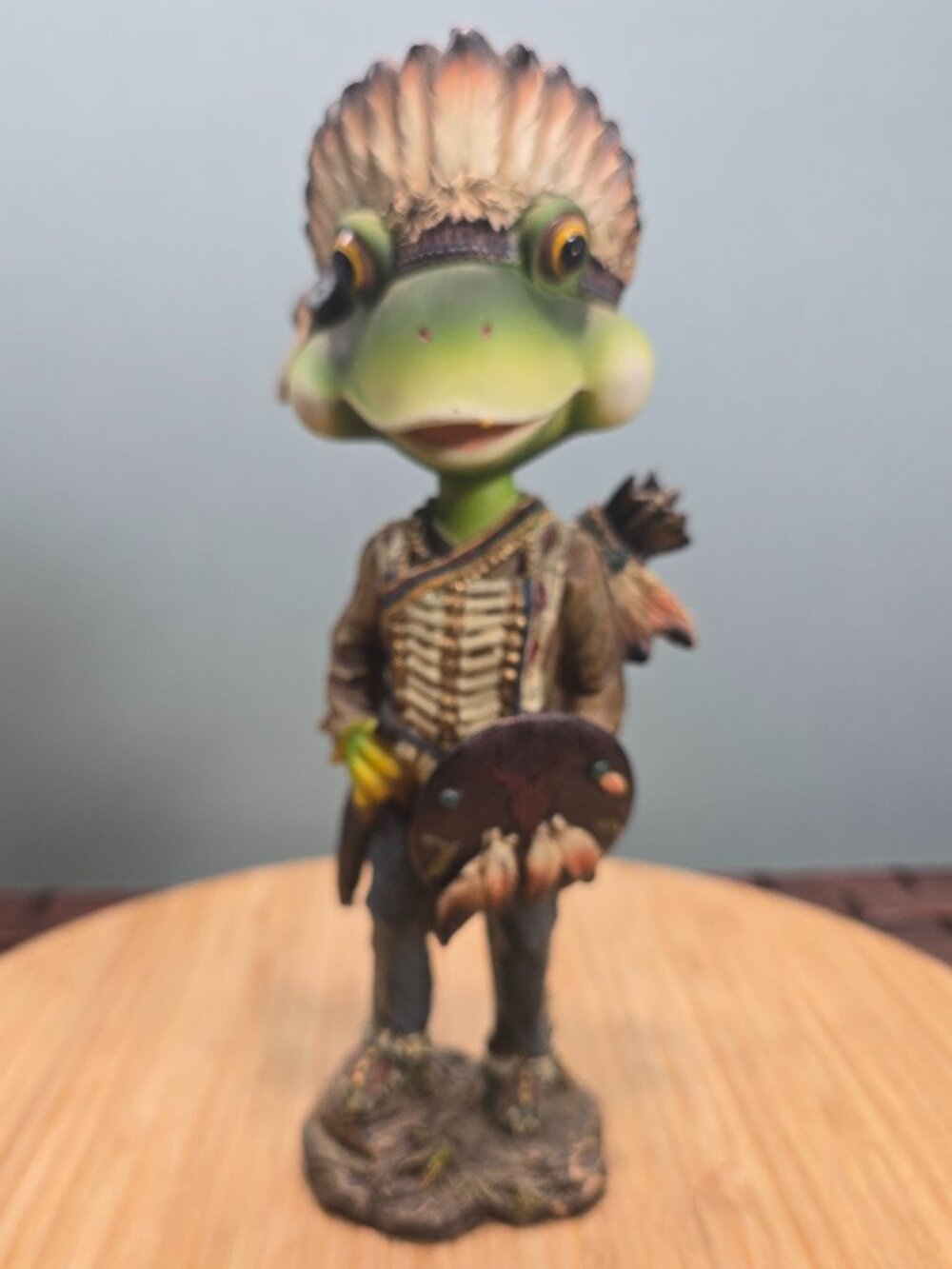 Vintage Indian Frog Bobble Head Shield & Full Quiver of Arrows 9" Tall Polyresin